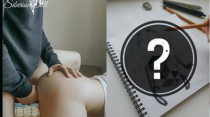 Рисует пока парень её ебёт раком